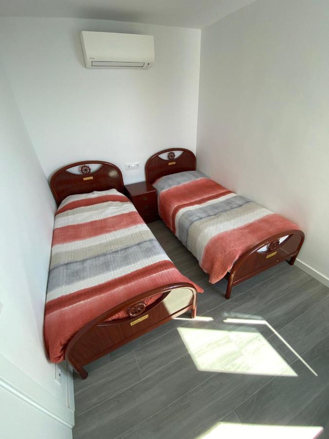 Appartement Vues Mer Proche Plage Rosas Exteriör bild